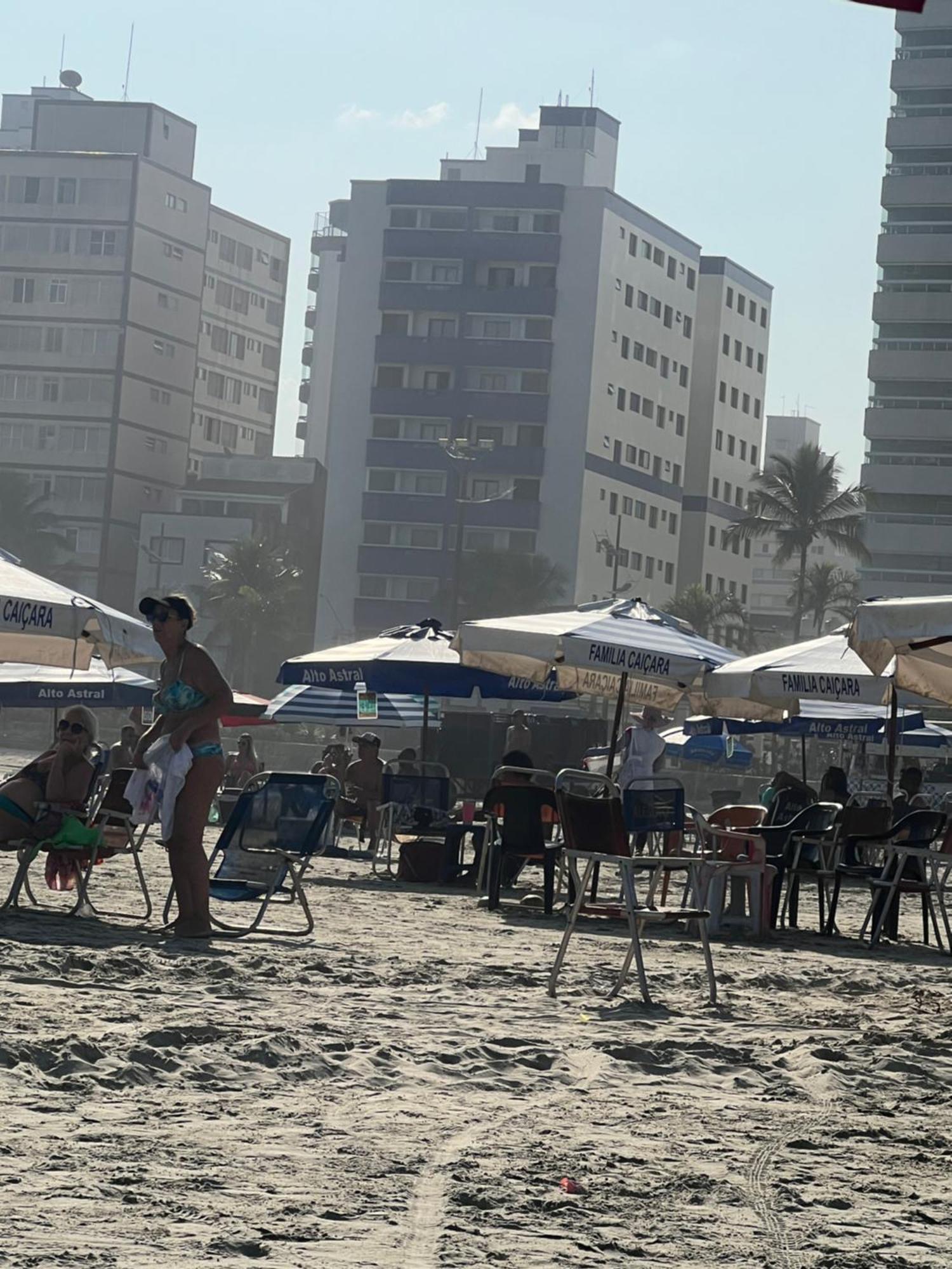 Guilhermina Pe Na Areia Vista Mar Praia Grande (Santos) Exterior foto